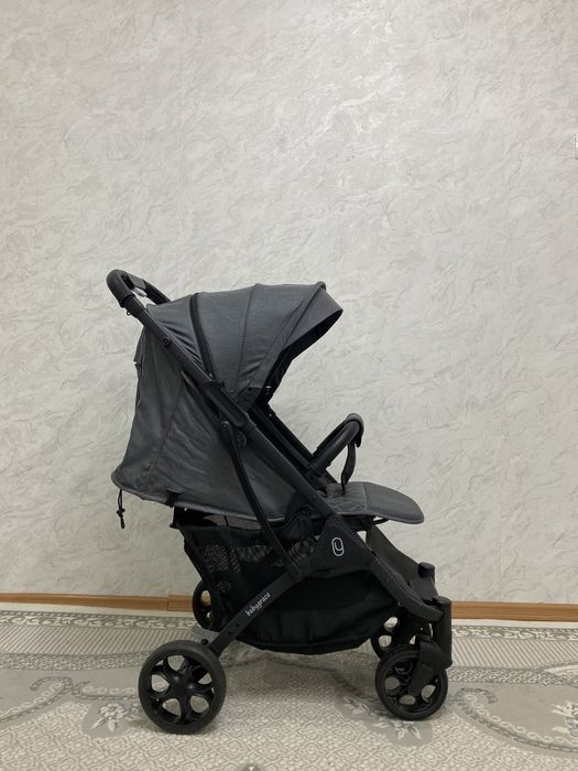 Коляска прогулочная