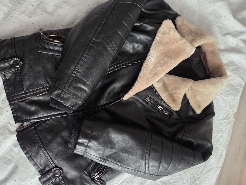 Кожанка на мальчика 7-8 лет