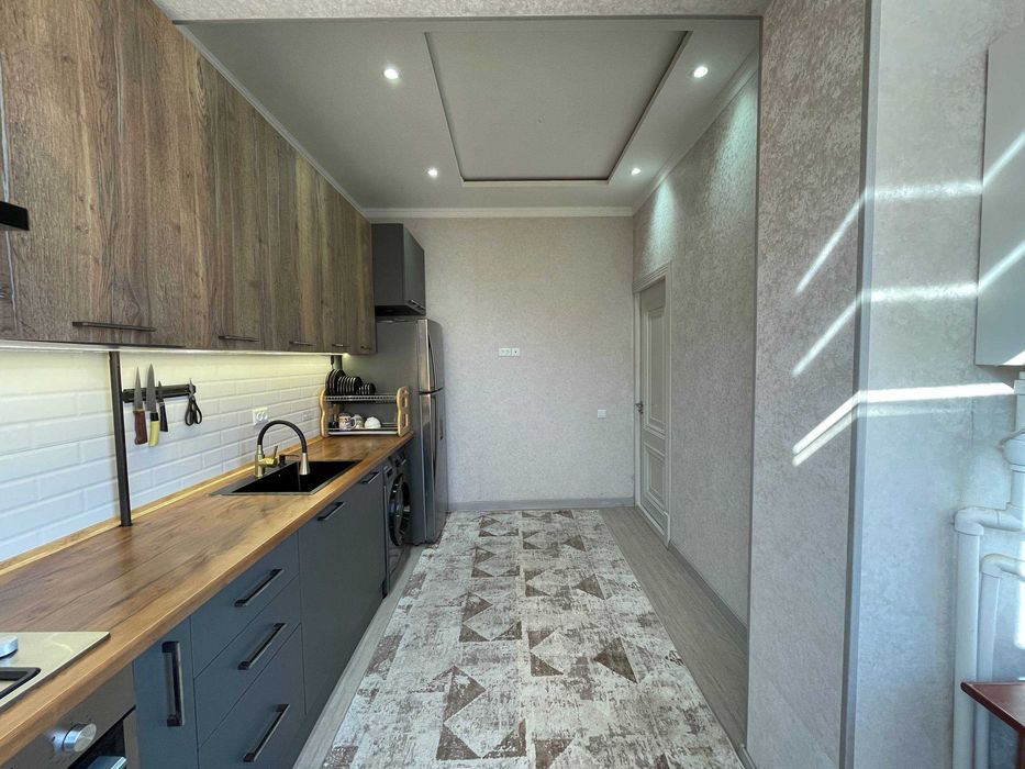 3х комнатная квартира на 7 этаже 76кв/м, в Самарканде