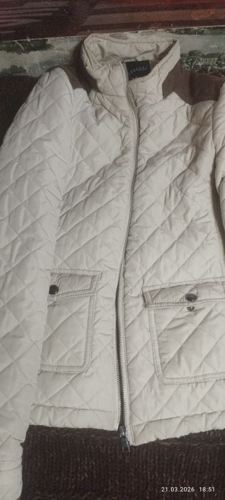 Отдам даром женские вещи