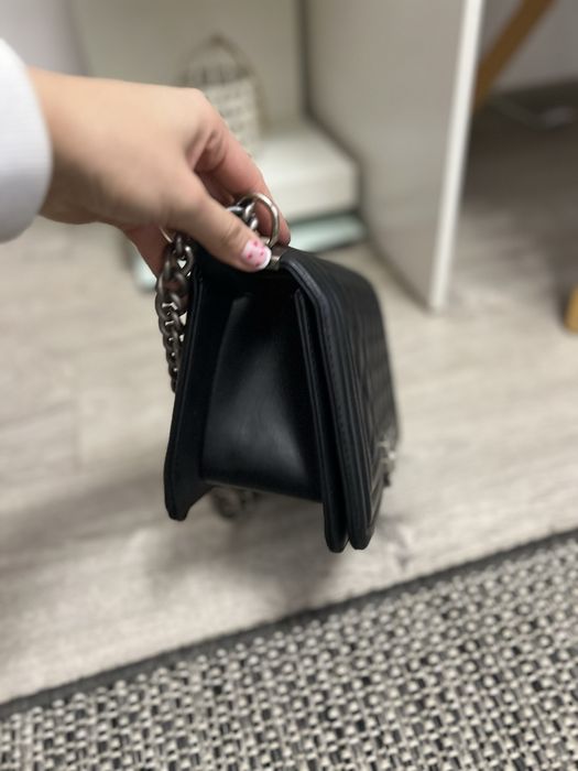 Chanel boy bag.               .