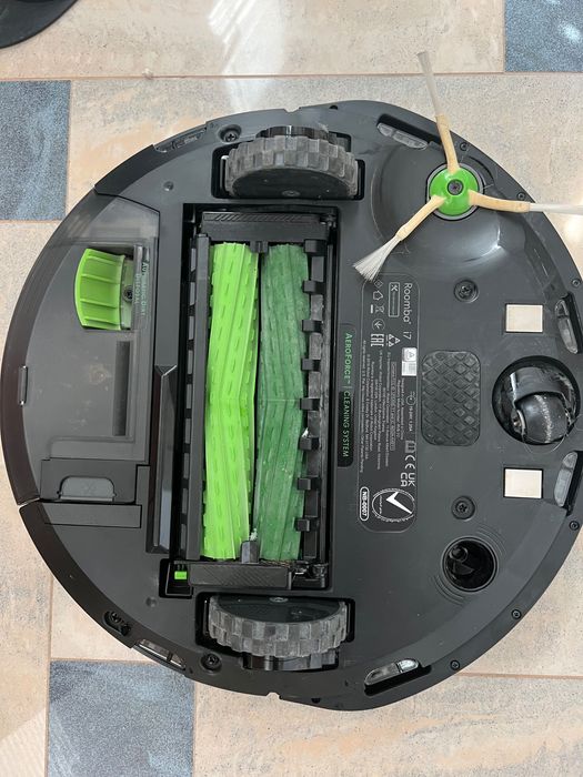Прахосмукачка IRobot Roomba i7+