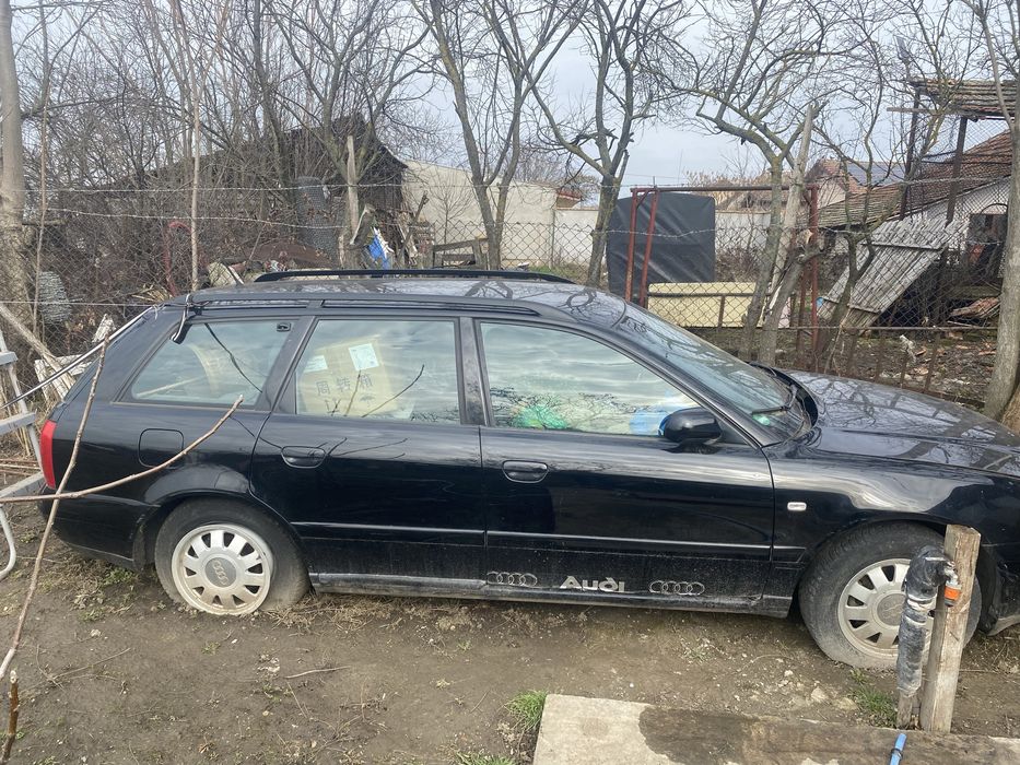 Vand audi a4 an 2001, motor 1.6 benzina, masina este in stare buna …..
