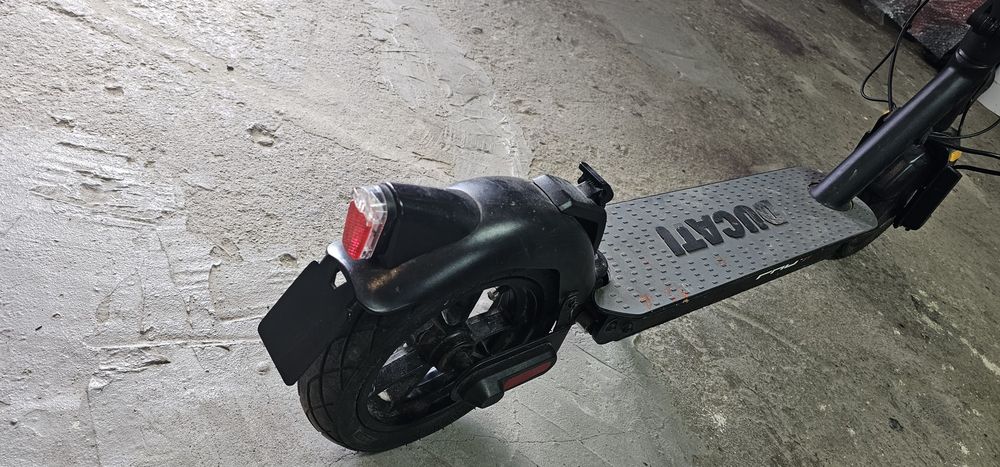 Trorineta electrica ducati pro 2 plus