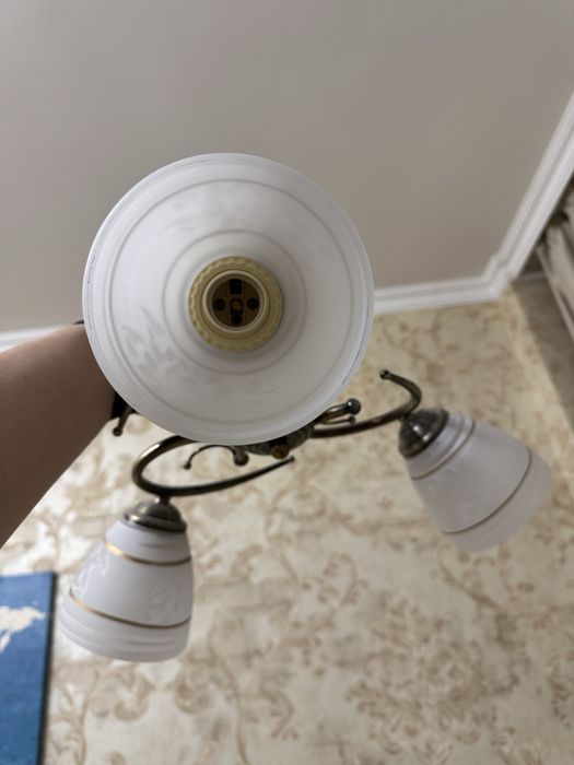 Продам люстру для спальной комнаты