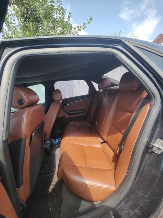 Vând Audi A4 B6 1.9 TDI AWX