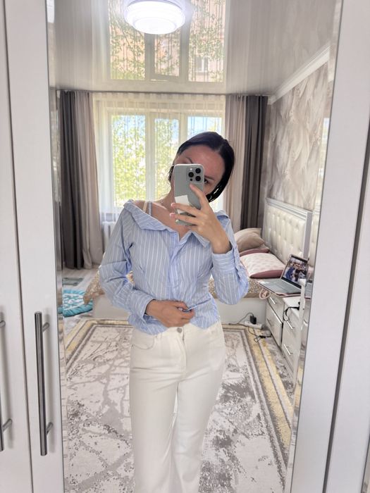 Продам белые джинсы