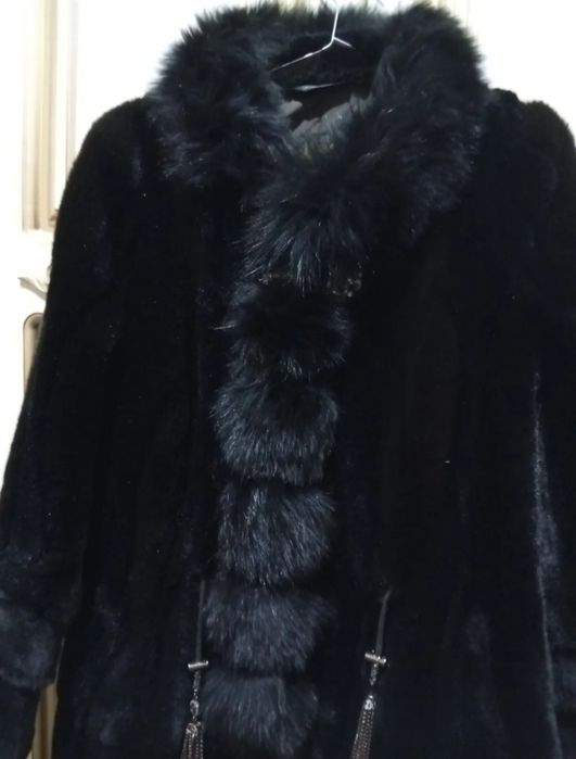 Yangi palto sotiladi