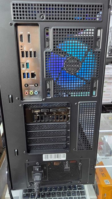 Computor Huntkey MVP