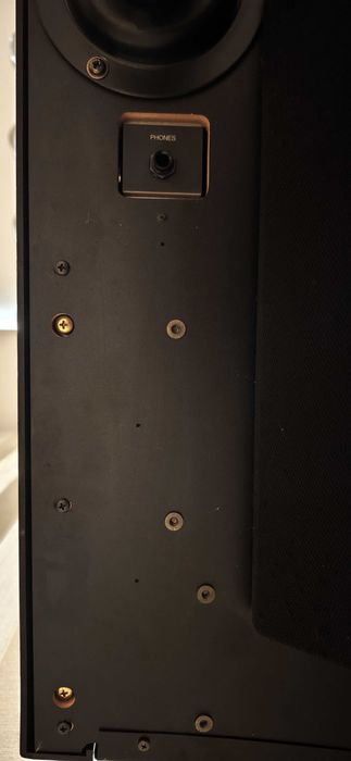 продавам дигитално пиано YAMAHA CLAVINOVA CVP-70 с съответното столче