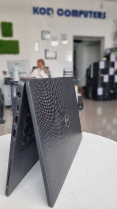 Ultraslim i5 gen 8 DELL Latitude  5400 LIKE NEW  , 16 G ddr4, nvme 1T