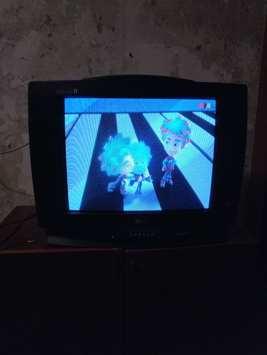 Телевизор LG продается