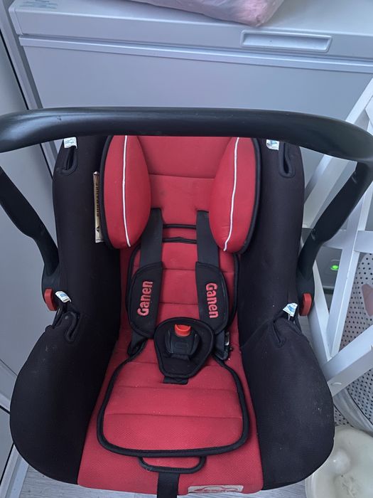 Детское автокресло для малышей