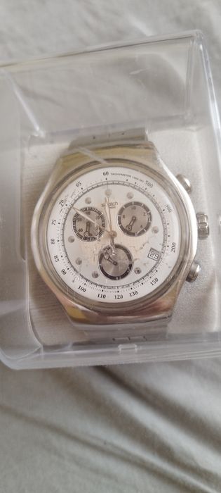 Часовник  Swatch IRONY