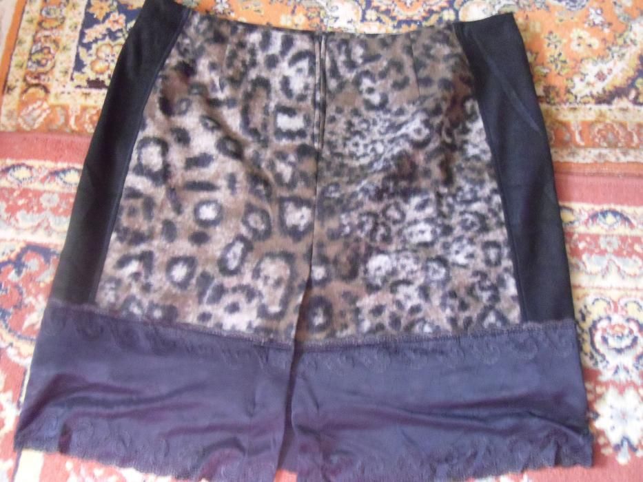 Fusta En Vogue ,mare