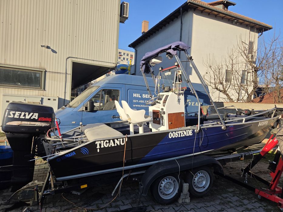 Barca aluminiu de vanzare.  Rog cititi toate detaliile.