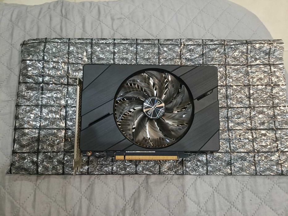 Vând Placă Video Intel Arc A380 (6GB GDDR6)