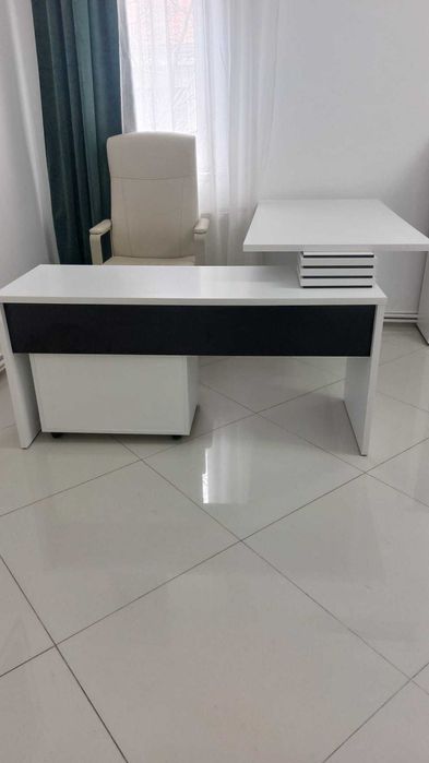 Birou alb de colt cu comoda 3 sertare
