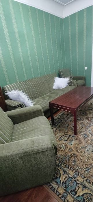 Продается б/у Румынская  мягхкая мебель.