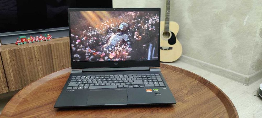 HP Victus 16 R5 7640hs | RTX 4060 | 16 gb ddr5 5600mhz