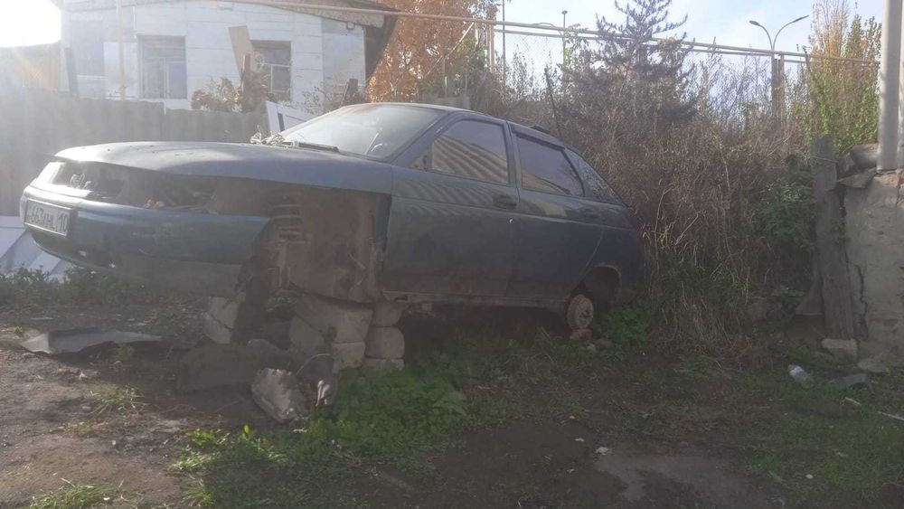 Продам ваз 2121 на запчасти