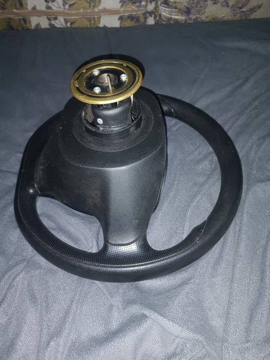 Продам руль Лада приора 2