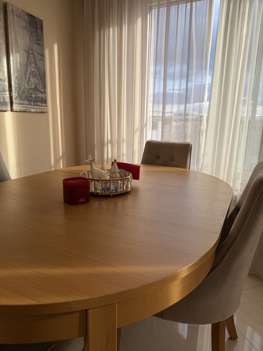 Трапезна маса с 4 стола