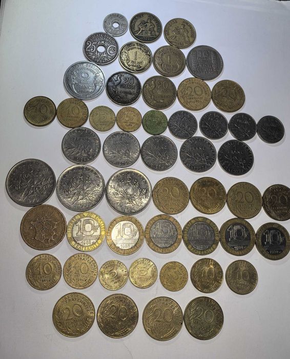 Colecție 51 monede vechi Franța (perioada Primului și Al Doilea Război Mondial) + franci vintage