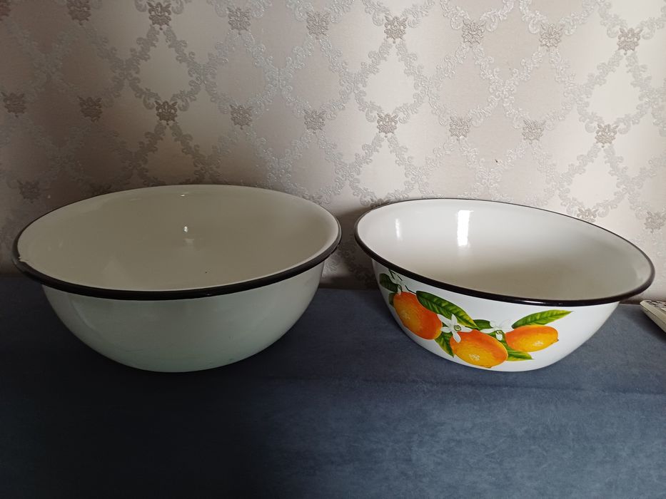 Продам чашки эмалированные