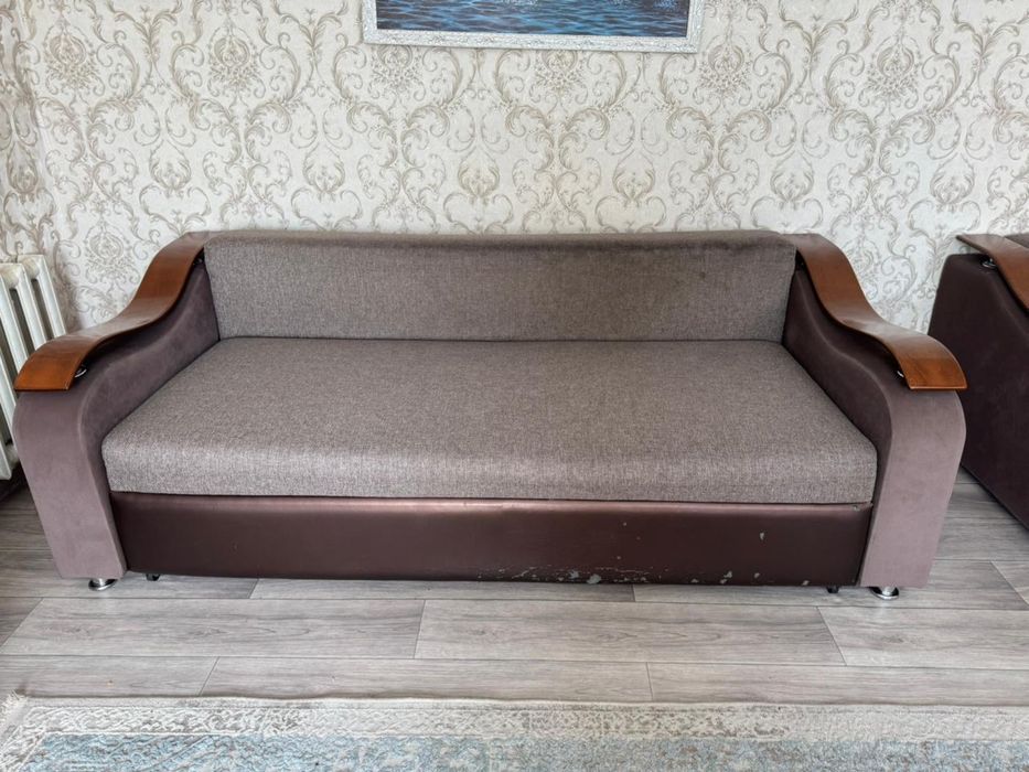 Продам уголок два дивана 2+3