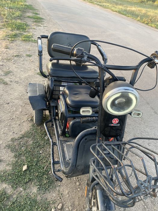 Продам электронный трицикл