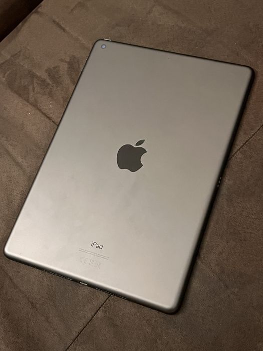 iPad generația 8, (8th gen), 128gb stare impecabilă