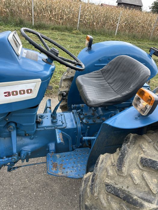 Tractor Ford 3000 . Recent adus în Țară!