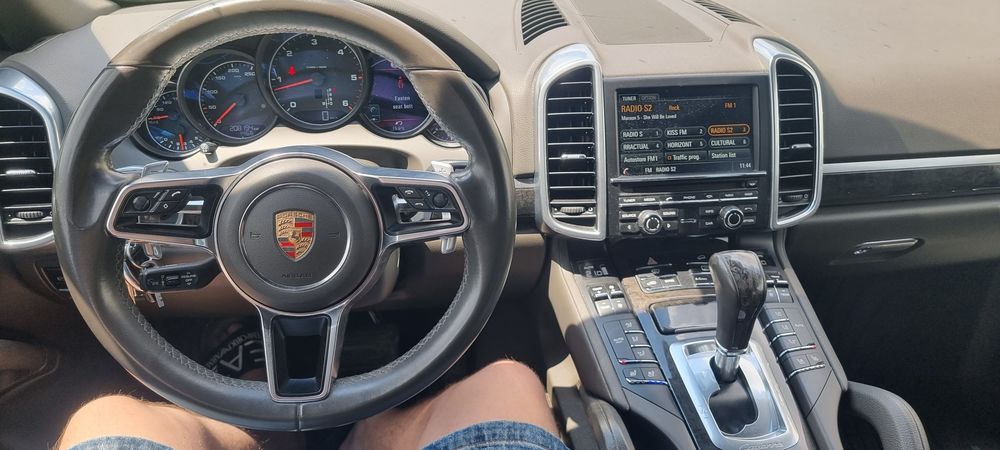 Porsche cayenne 3.0 262 cp