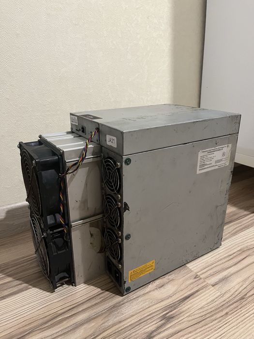 Antminer S19 95 TH/s (В идеальном состоянии)