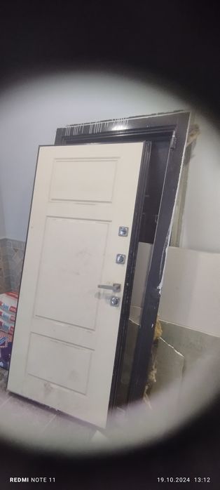 Eshik sotiladi xolati yaxshi