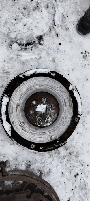 Запчасти на тягач