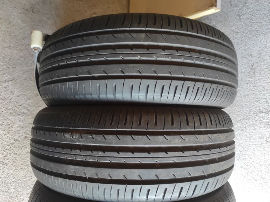 215/55/18 Toyo 4бр.