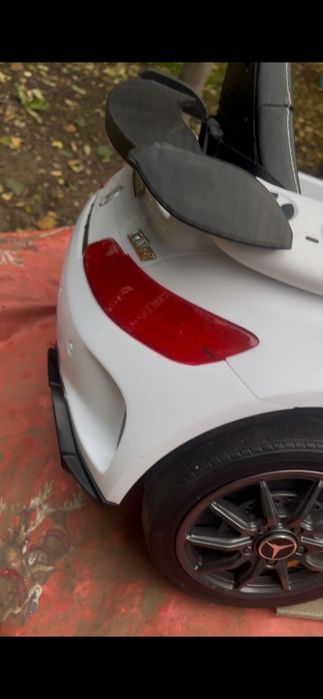 Mașina electrică cu telecomandă