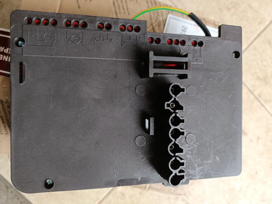 Piese Riello noi, automate arzătoare, termostate etc