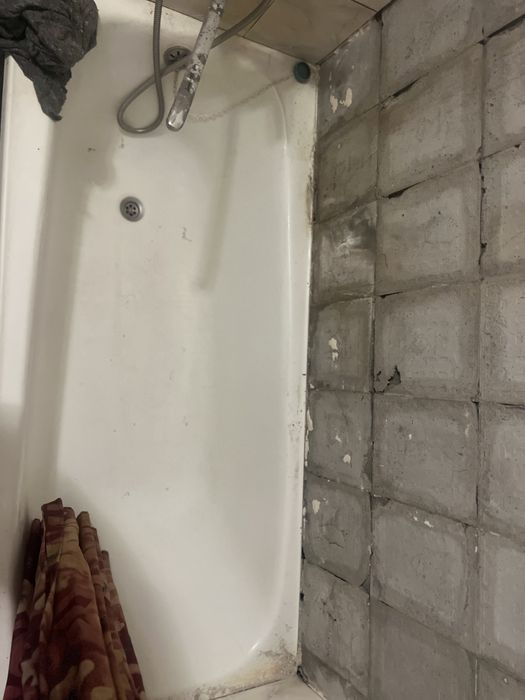 СРОЧНО продаем чугунную ванну !!!