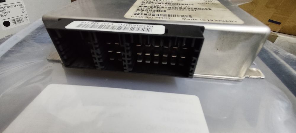 Vând modul calculator cutie transfer 280 lei ,cabluri frână mană 180 lei și 20 prezoane cu antifurt 250 lei pt BMW X3 E 83 2.0 diesel M 47