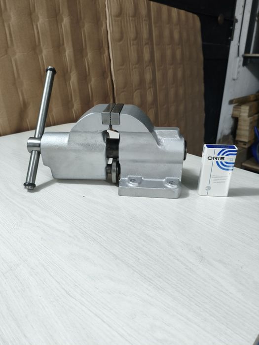 Тиски производства СССР