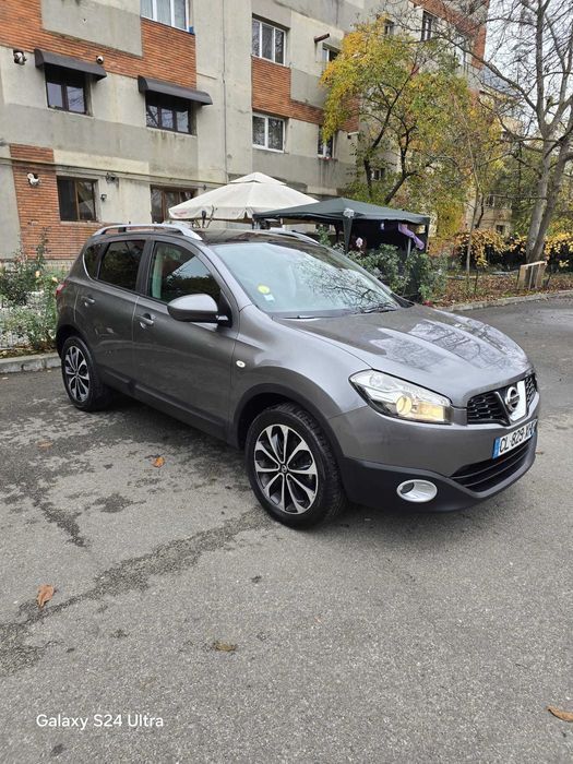 Vind Nissan Qashqai Tekna 2013