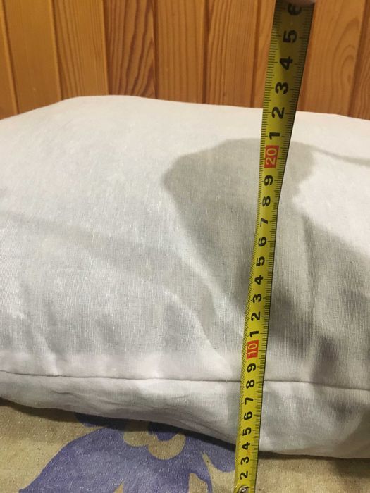 Възглавница с пълнеж от 100% органична, овча вълна.