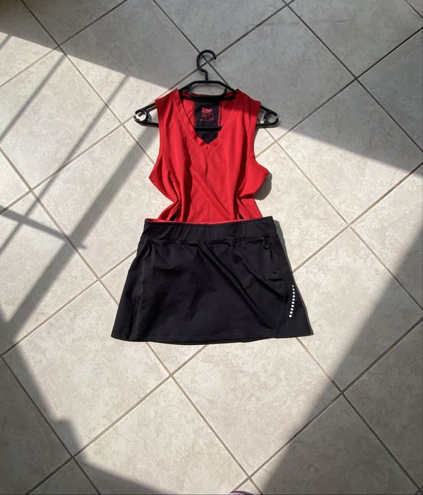 Set: Top+Fustă Sport Crivit, mărimea S. Nou