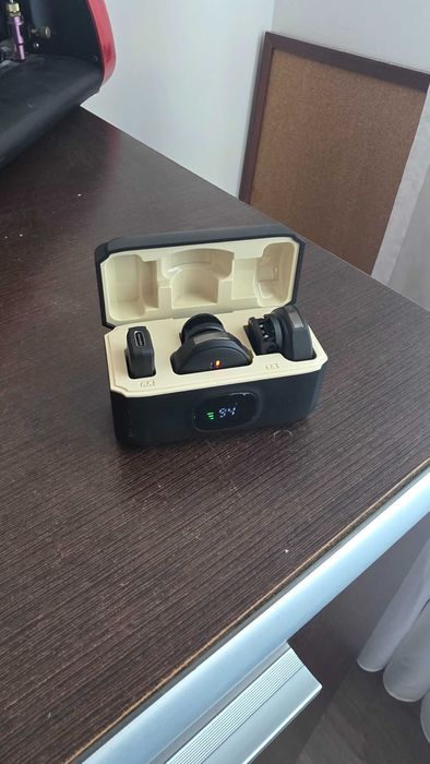 Vand Lavaliera wireless Lightning Techsuit LW5, negru