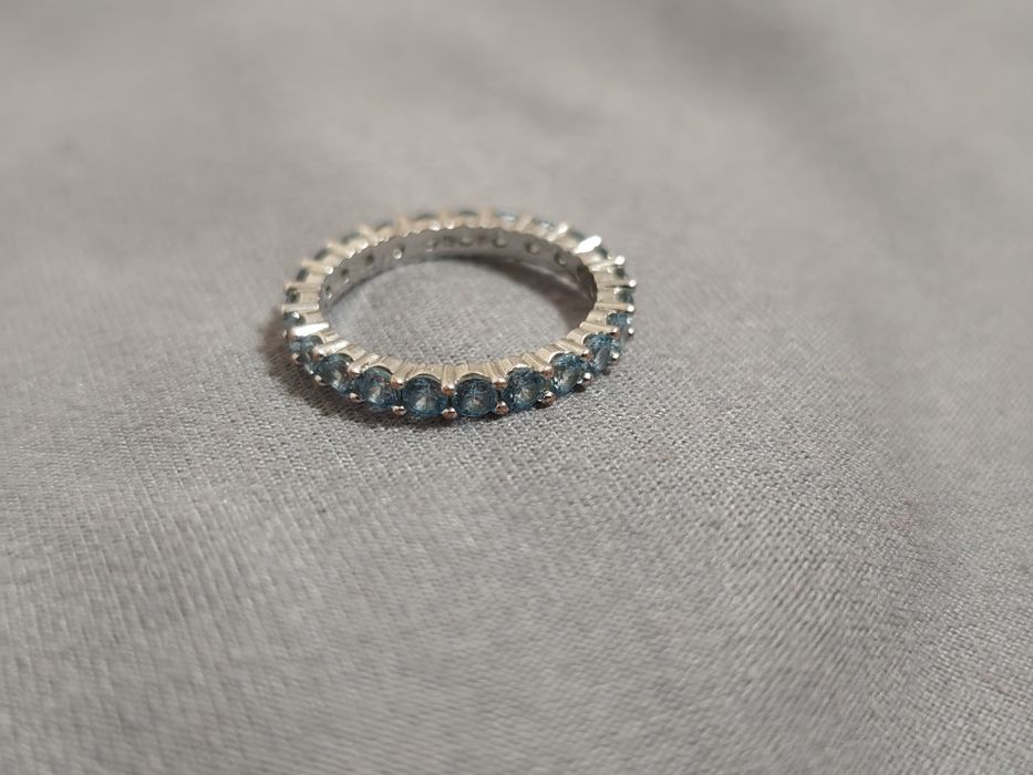Кольцо Swarovski 52