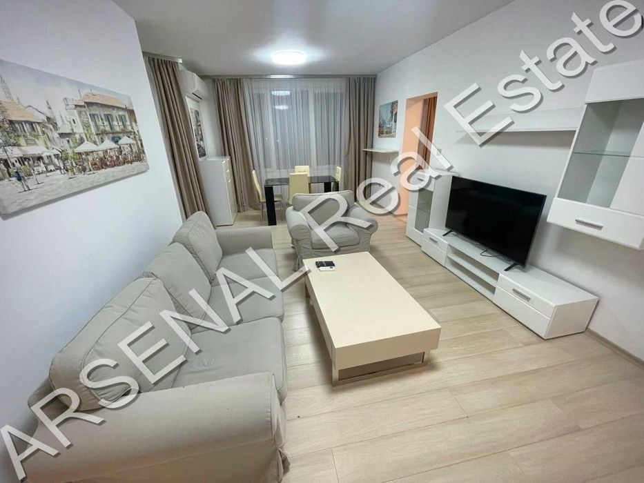 Тристаен апартамент под наем, Стрелбище