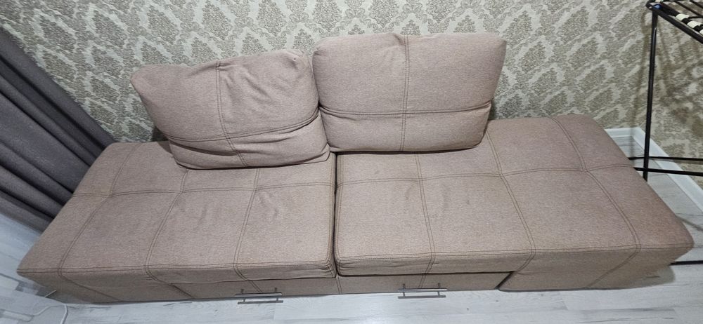 Диван 2.7х1, б/у